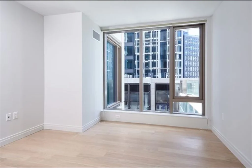 1 bed, 1 bath apartment for rent at 133 Seaport Blvd Unit 619, Seaport District — photo 7 of 13