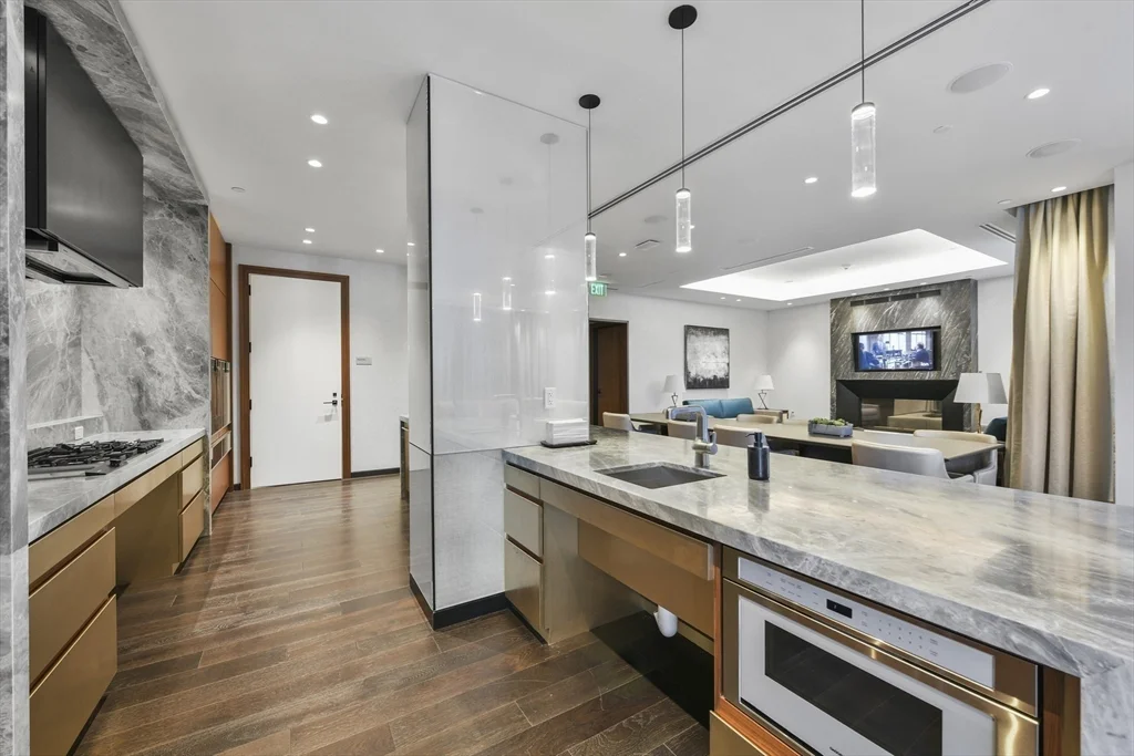 1 bed, 1 bath apartment for rent at 133 Seaport Blvd Unit 901, Seaport District — photo 26 of 26