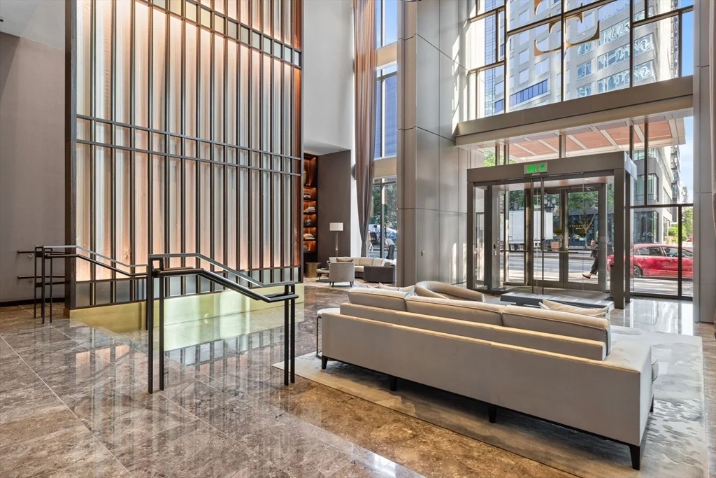 1 bed, 1 bath apartment for rent at 133 Seaport Blvd Unit 901, Seaport District — photo 13 of 26