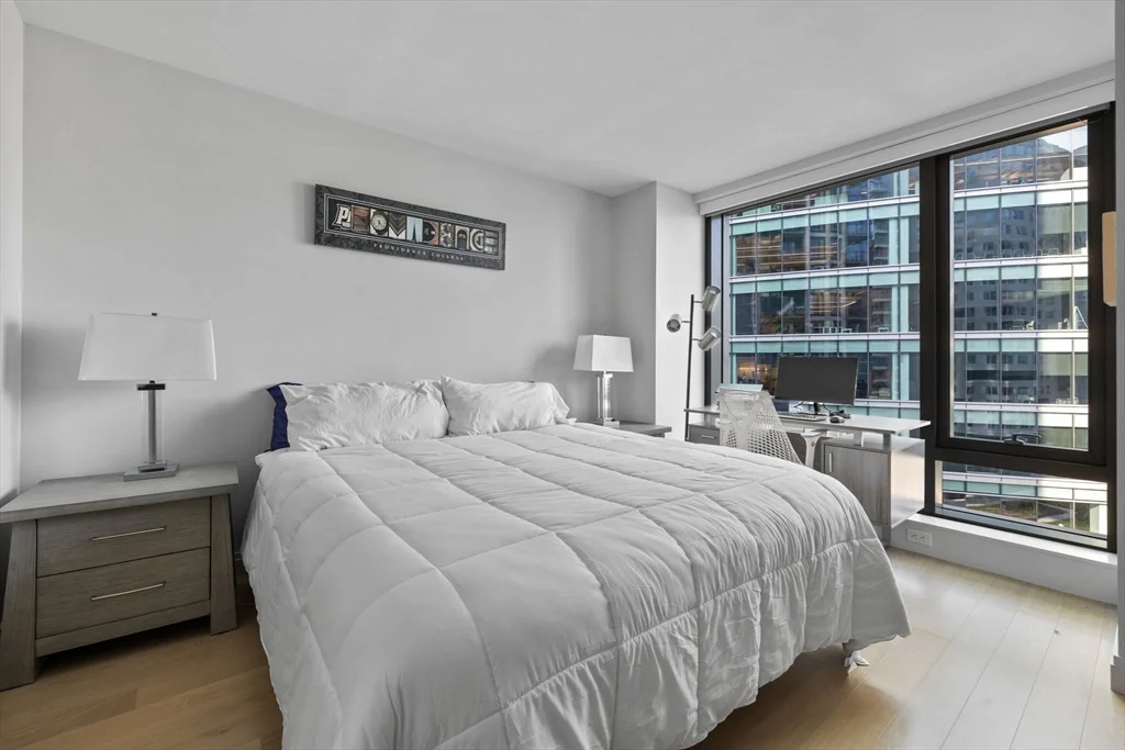 1 bed, 1 bath apartment for rent at 133 Seaport Blvd Unit 901, Seaport District — photo 6 of 26