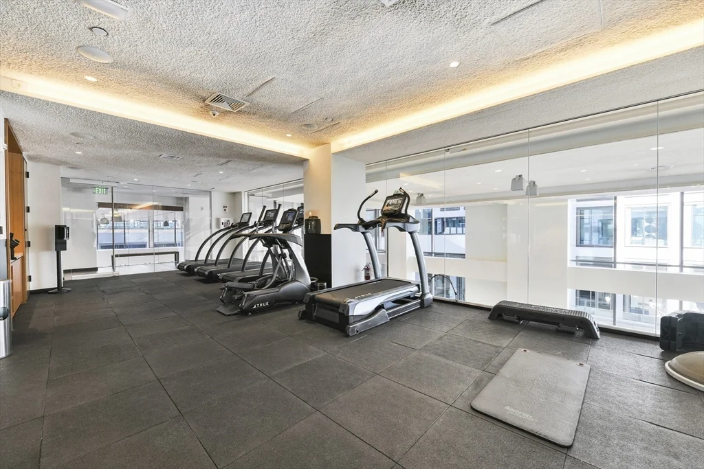 1 bed, 1 bath apartment for rent at 133 Seaport Blvd Unit 901, Seaport District — photo 18 of 26