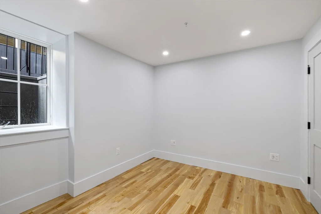 3 bed, 2 bath apartment for rent at 133 Spring St Unit 2, East Cambridge — photo 26 of 31