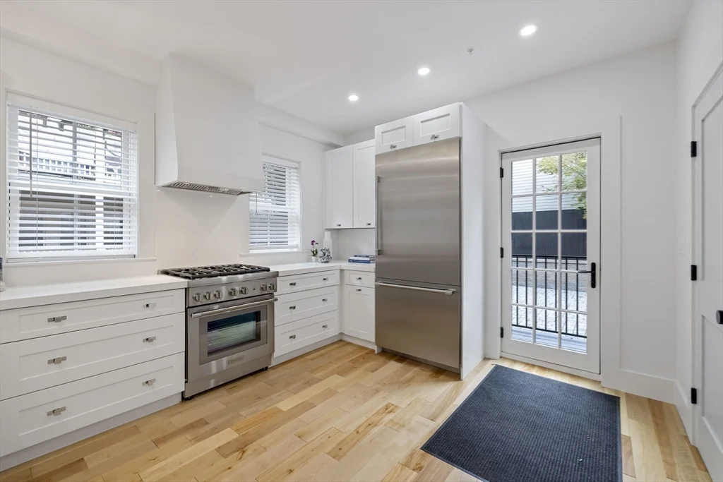 3 bed, 2 bath apartment for rent at 133 Spring St Unit 2, East Cambridge — photo 7 of 31