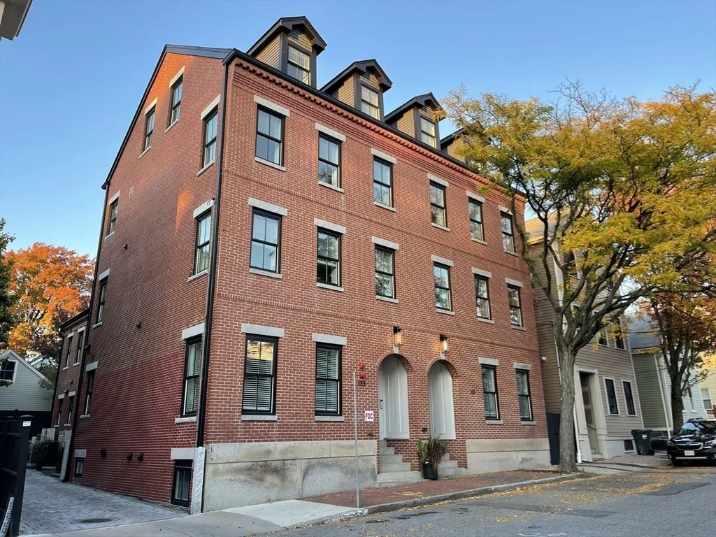 3 bed, 2 bath apartment for rent at 133 Spring St Unit 2, East Cambridge — photo 30 of 31