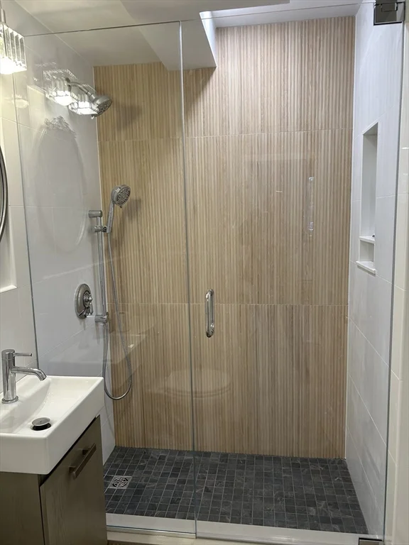 2 bed, 1 bath apartment for rent at 133 Warren St Unit 6, Watertown — photo 15 of 27