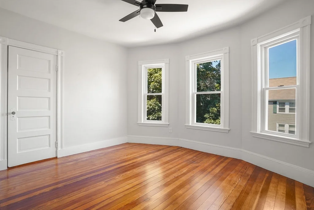 5 bed, 2 bath apartment for rent at 133 Winthrop St, Medford — photo 11 of 20