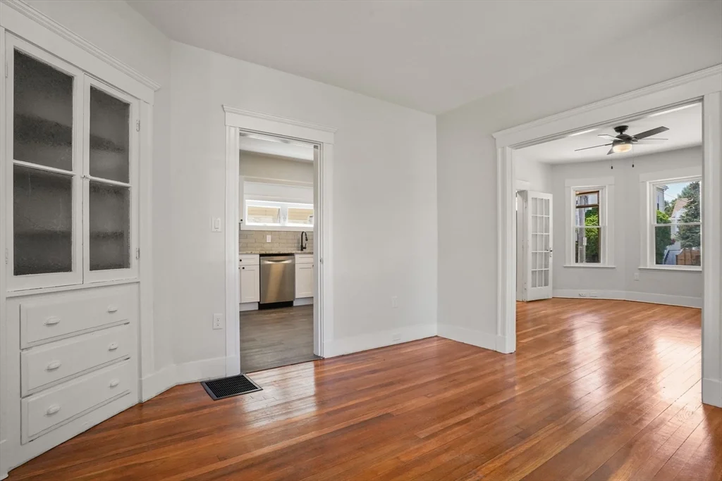 5 bed, 2 bath apartment for rent at 133 Winthrop St, Medford — photo 3 of 20