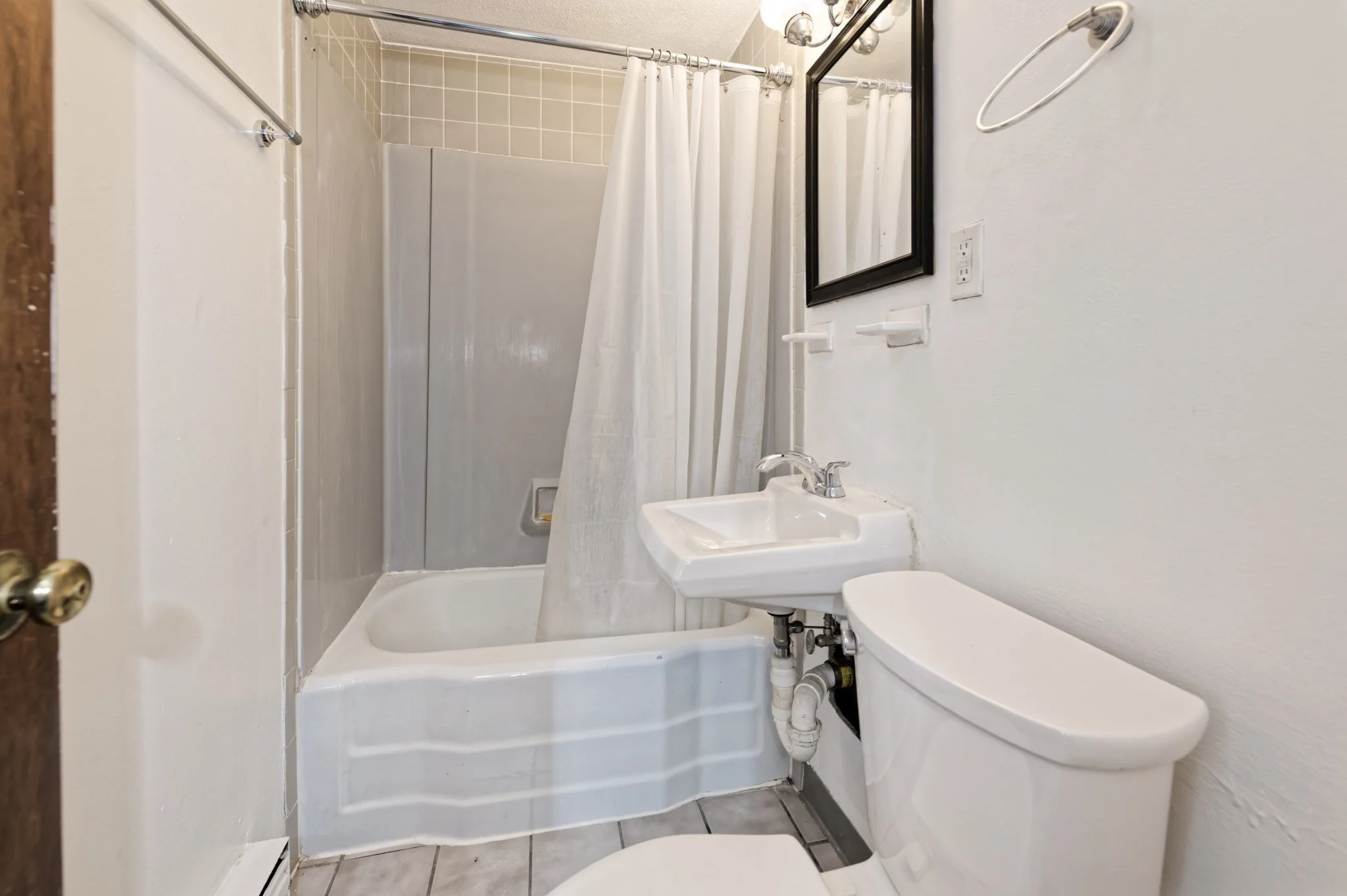 1 bed, 1 bath apartment for rent at 133 Winthrop St Unit 4, Framingham — photo 11 of 17