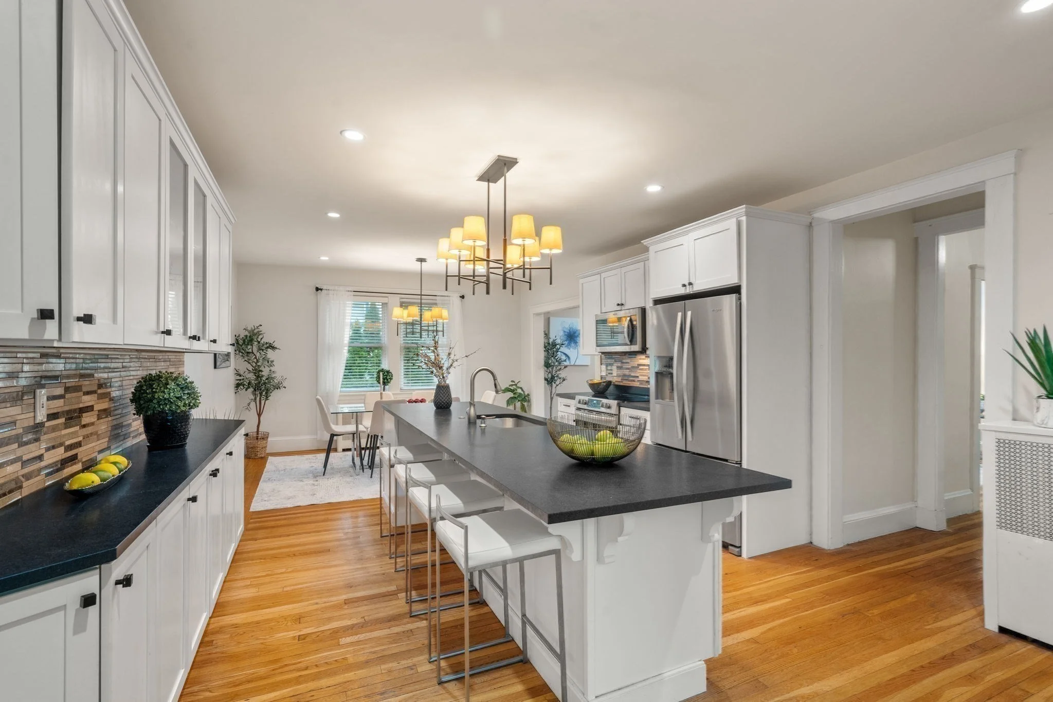 4 bed, 3 bath apartment for rent at 133 Wolcott Rd, Chestnut Hill — photo 8 of 22