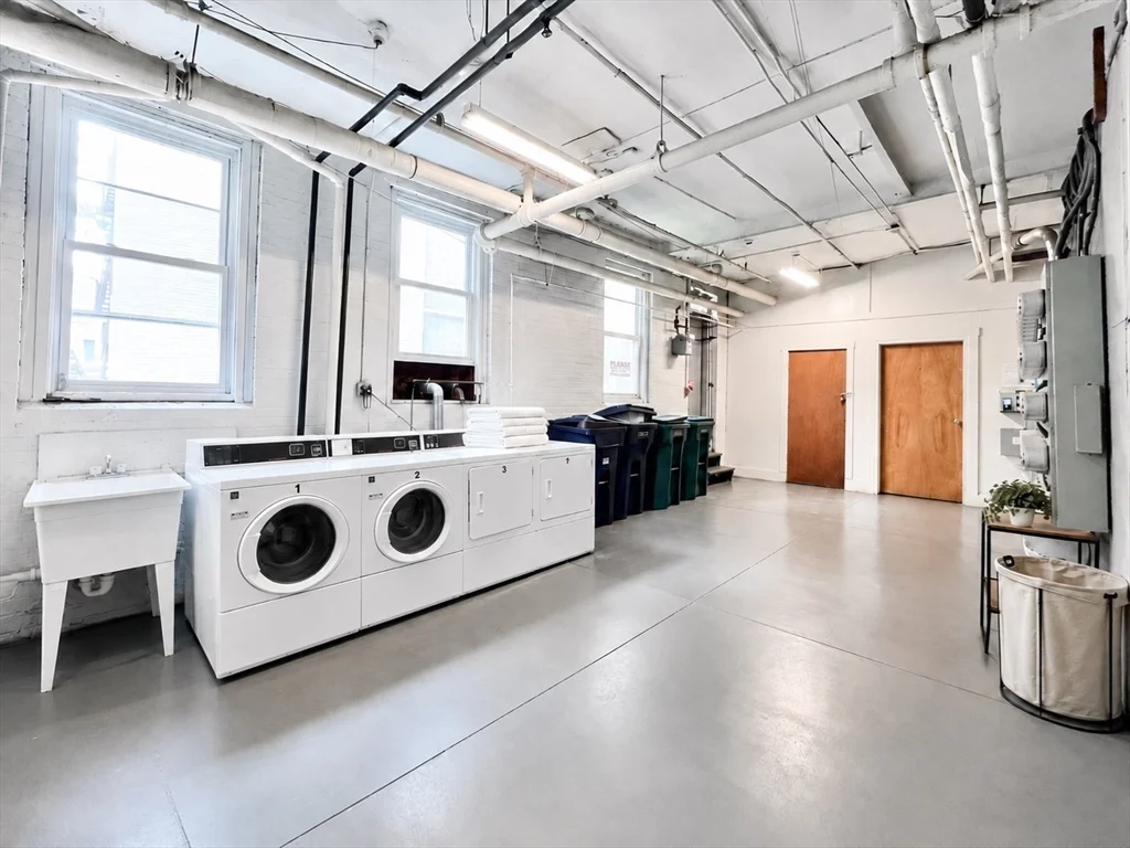 1 bed, 1 bath apartment for rent at 1330 Commonwealth Ave Unit 12A, Allston — photo 7 of 8