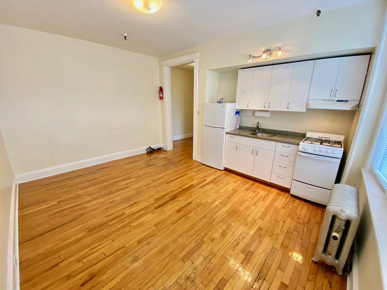 Studio bed, 1 bath apartment for rent at 1330 Commonwealth Ave Unit 21, Brighton — photo 6 of 14