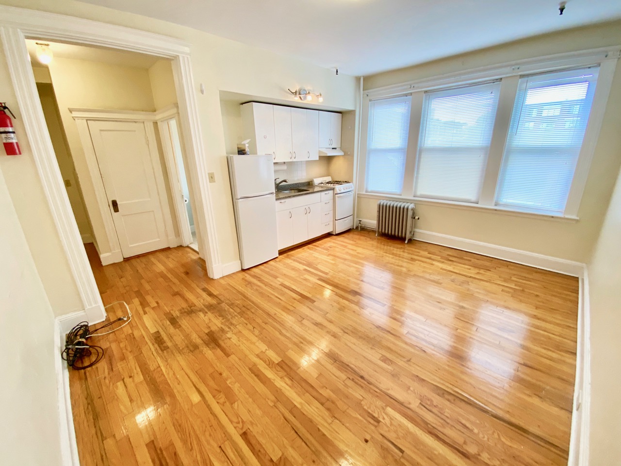 Studio bed, 1 bath apartment for rent at 1330 Commonwealth Ave Unit 21, Brighton — photo 2 of 14