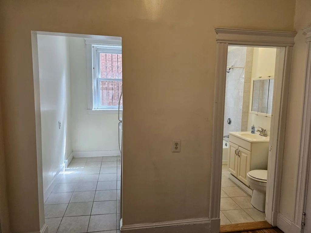 1 bed, 1 bath apartment for rent at 1330 Commonwealth Ave Unit 6, Allston — photo 14 of 18