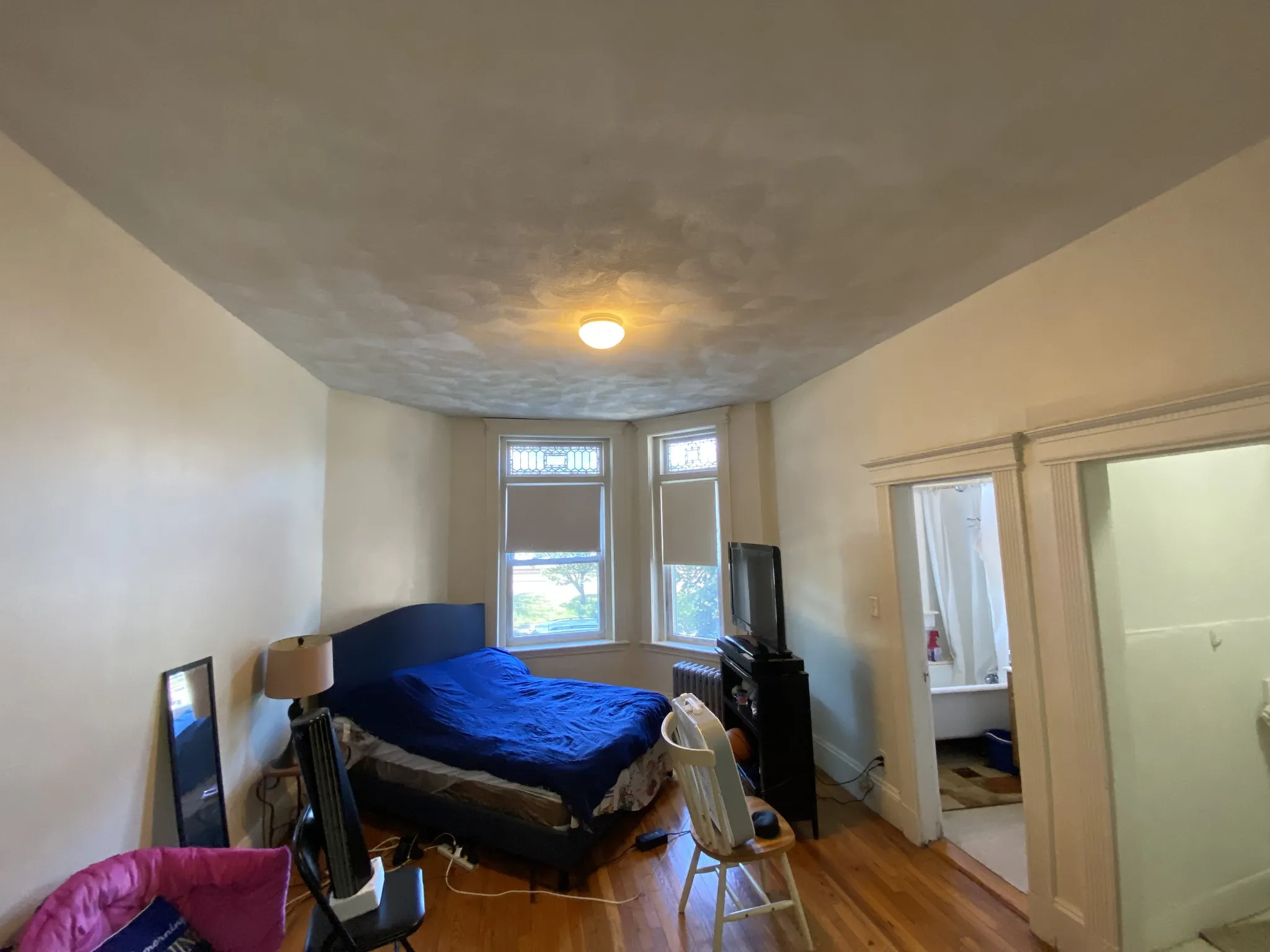Studio bed, 1 bath apartment for rent at 1334 Commonwealth Ave Unit 1, Allston — photo 16 of 18