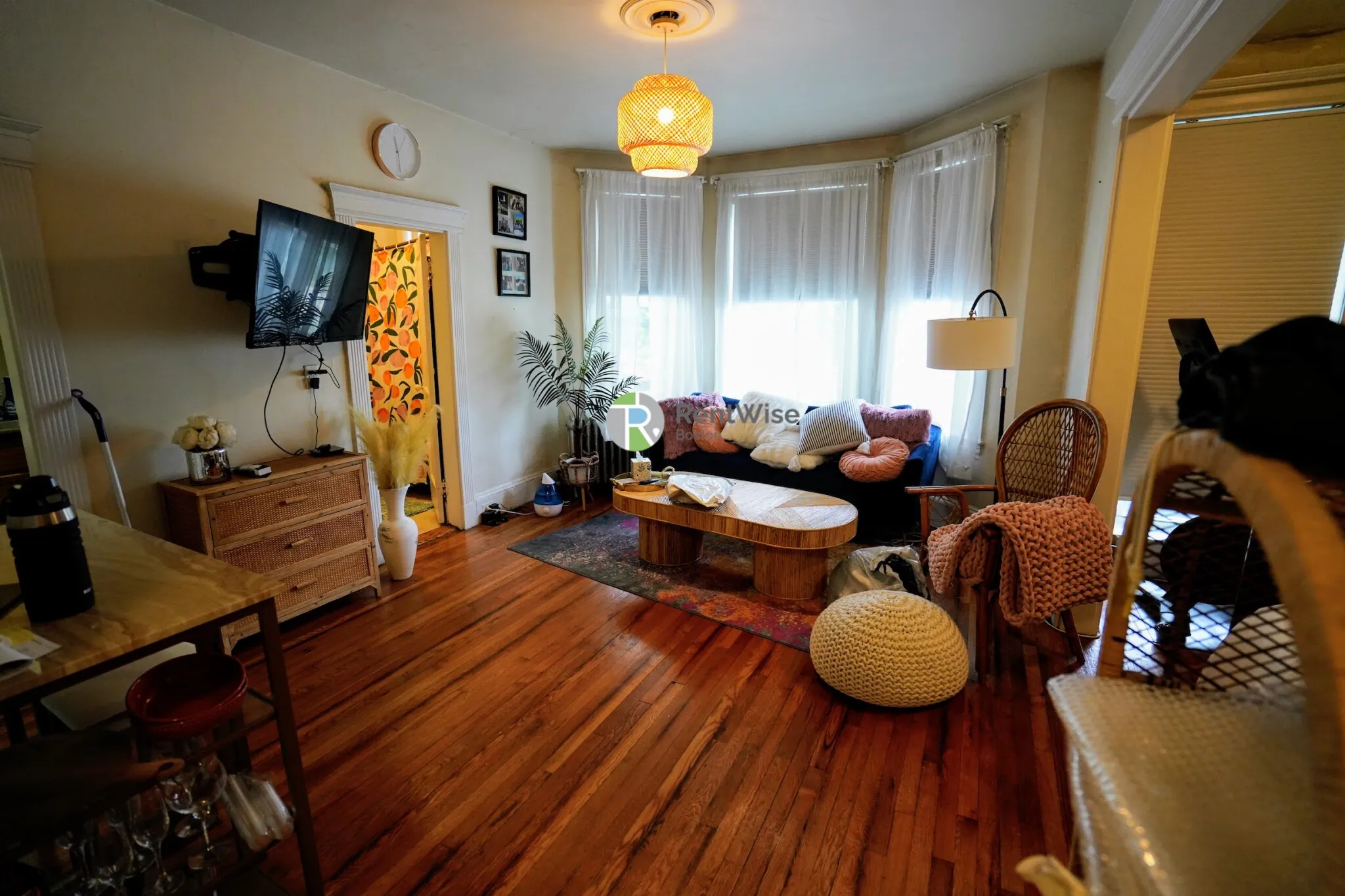 Studio bed, 1 bath apartment for rent at 1334 Commonwealth Ave Unit 14, Allston — photo 1 of 14