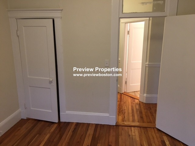 1 bed, 1 bath apartment for rent at 1334 Commonwealth Ave Unit 24P, Allston — photo 3 of 13