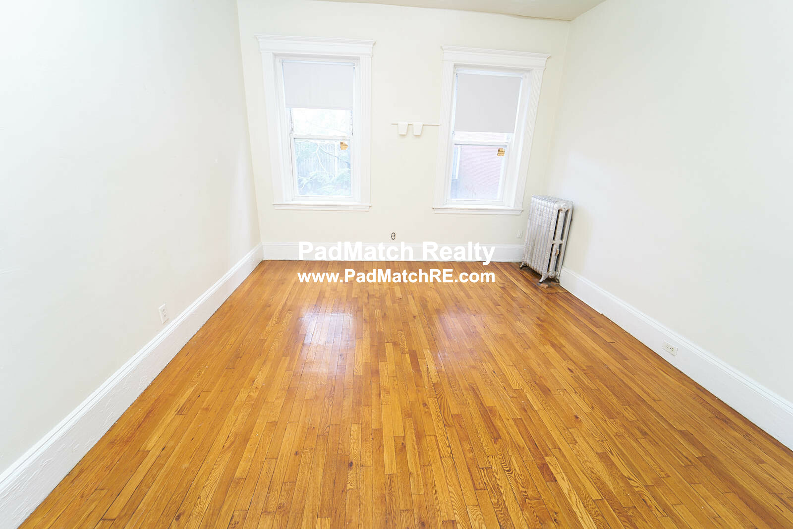 1 split bed, 1 bath apartment for rent at 1334 Commonwealth Ave Unit 3, Allston — photo 1 of 12