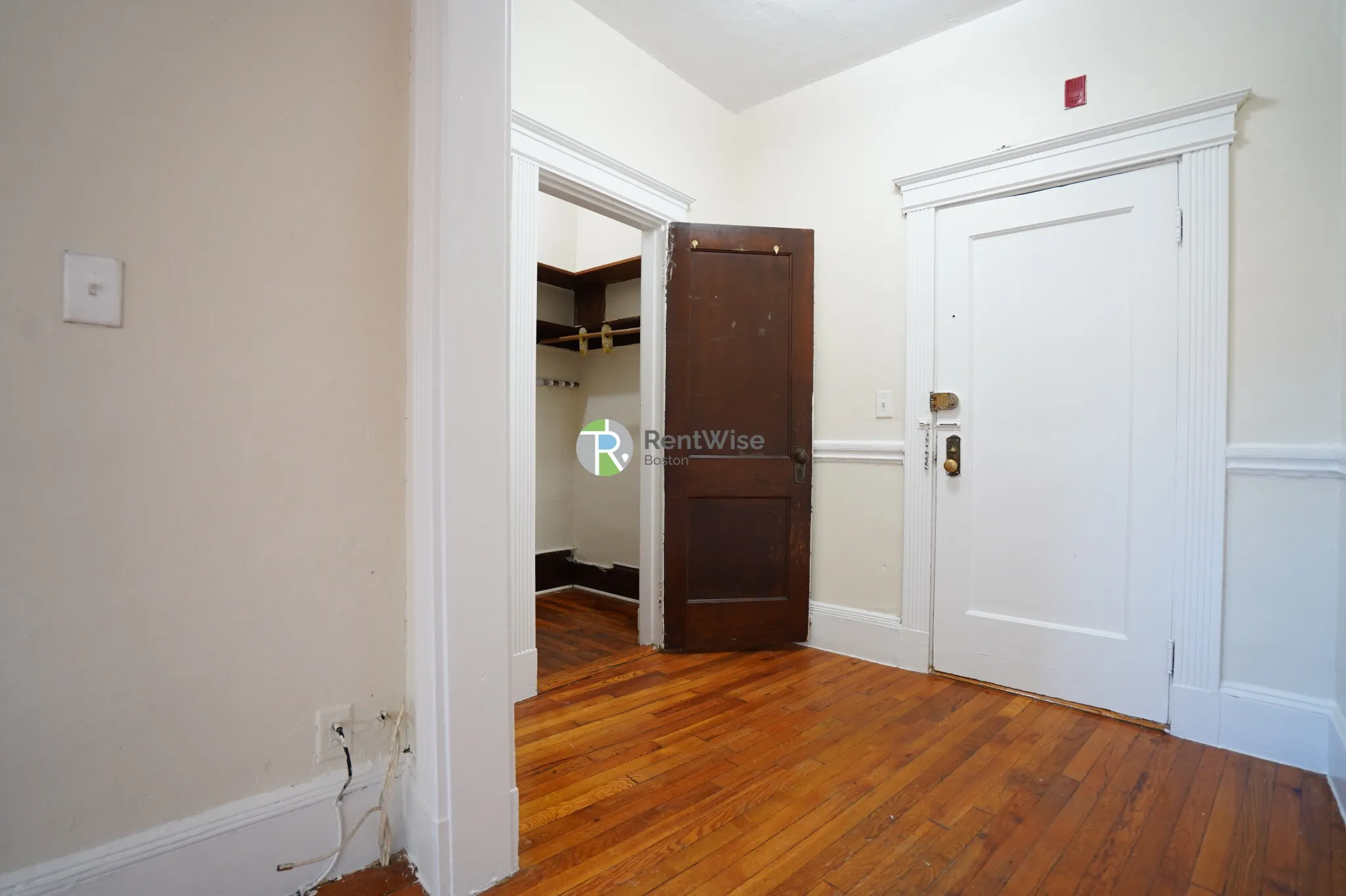 Studio bed, 1 bath apartment for rent at 1334 Commonwealth Ave Unit 35, Allston — photo 9 of 17
