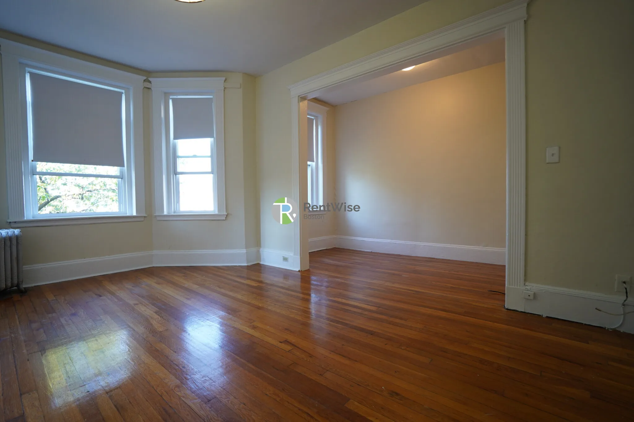 Studio bed, 1 bath apartment for rent at 1334 Commonwealth Ave Unit 35, Allston — photo 2 of 17