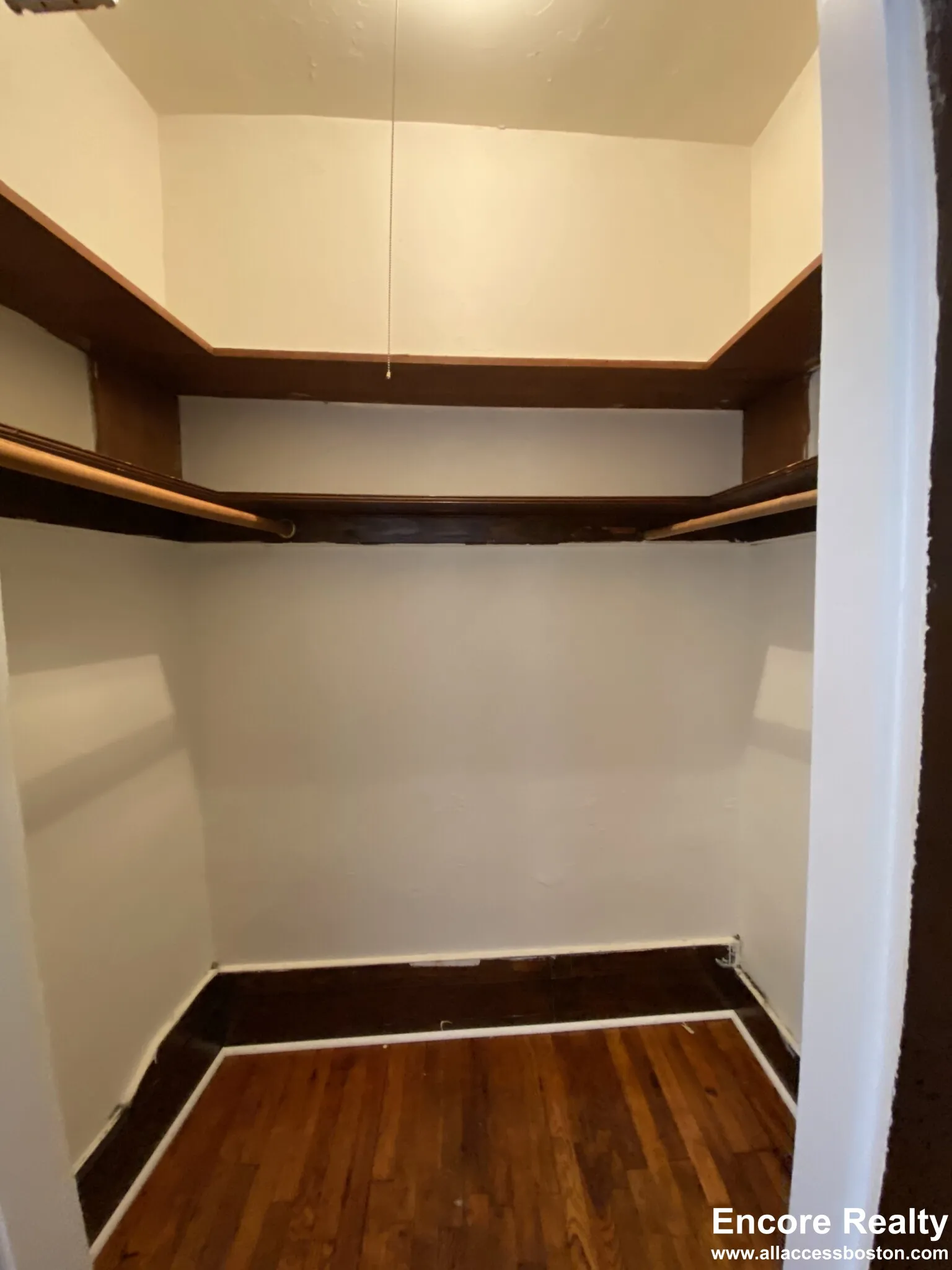 Studio bed, 1 bath apartment for rent at 1334 Commonwealth Ave Unit 35A, Allston — photo 4 of 5