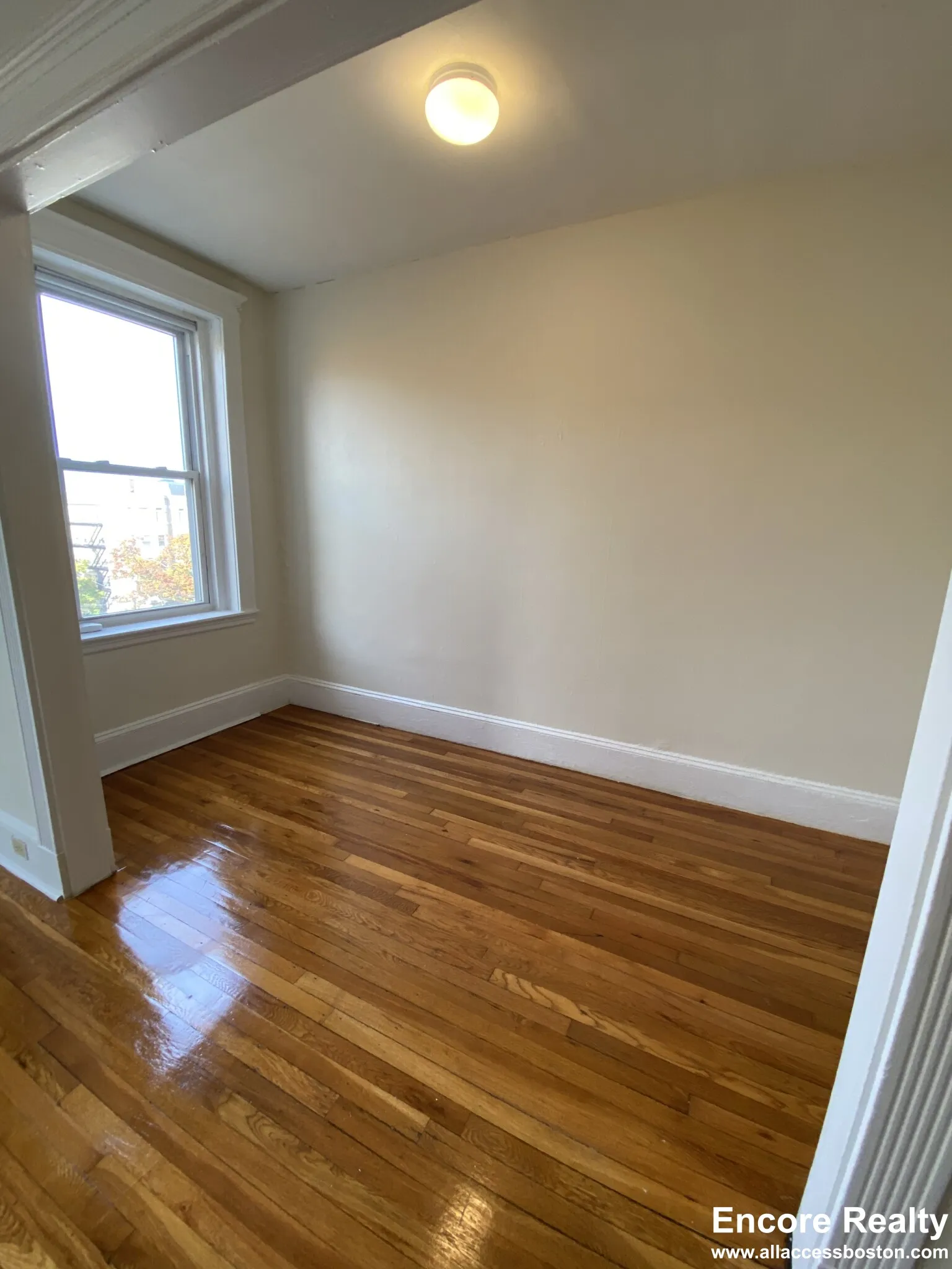 Studio bed, 1 bath apartment for rent at 1334 Commonwealth Ave Unit 35A, Allston — photo 2 of 5
