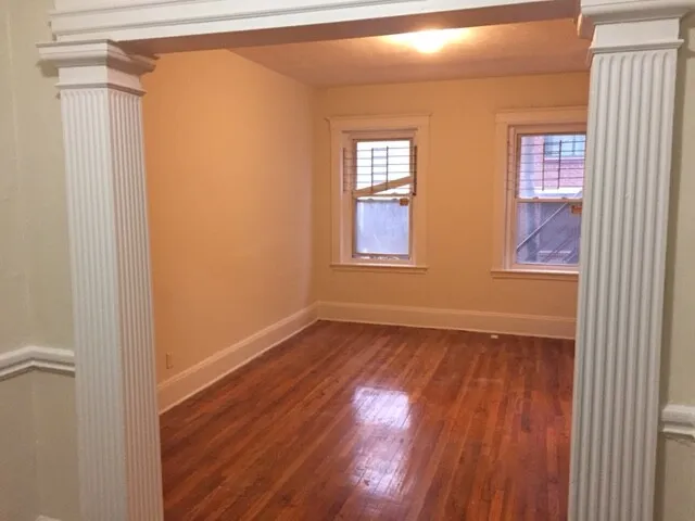 Studio bed, 1 bath apartment for rent at 1334 Commonwealth Ave Unit 4, Allston — photo 2 of 5