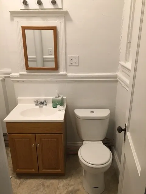 Studio bed, 1 bath apartment for rent at 1334 Commonwealth Ave Unit 4, Allston — photo 4 of 5