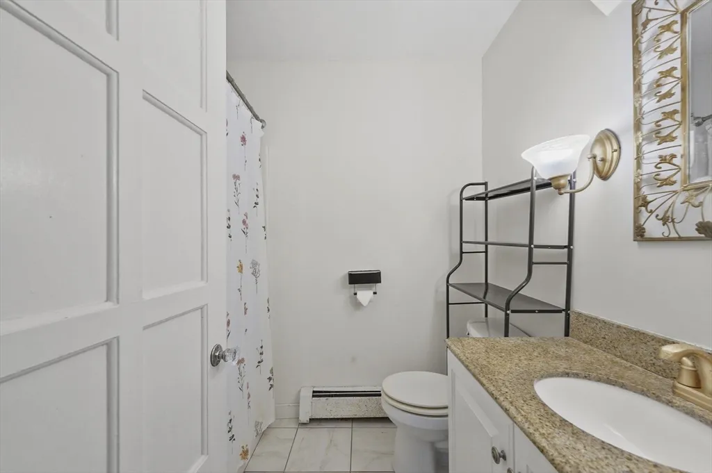 4 bed, 1 bath apartment for rent at 1337 Pleasant St, Worcester — photo 6 of 14