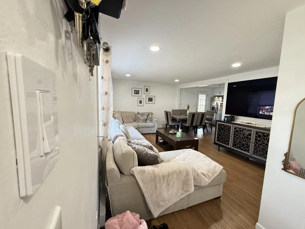 3 bed, 2 bath apartment for rent at 1338 East St Unit 1338, Mansfield — photo 9 of 37