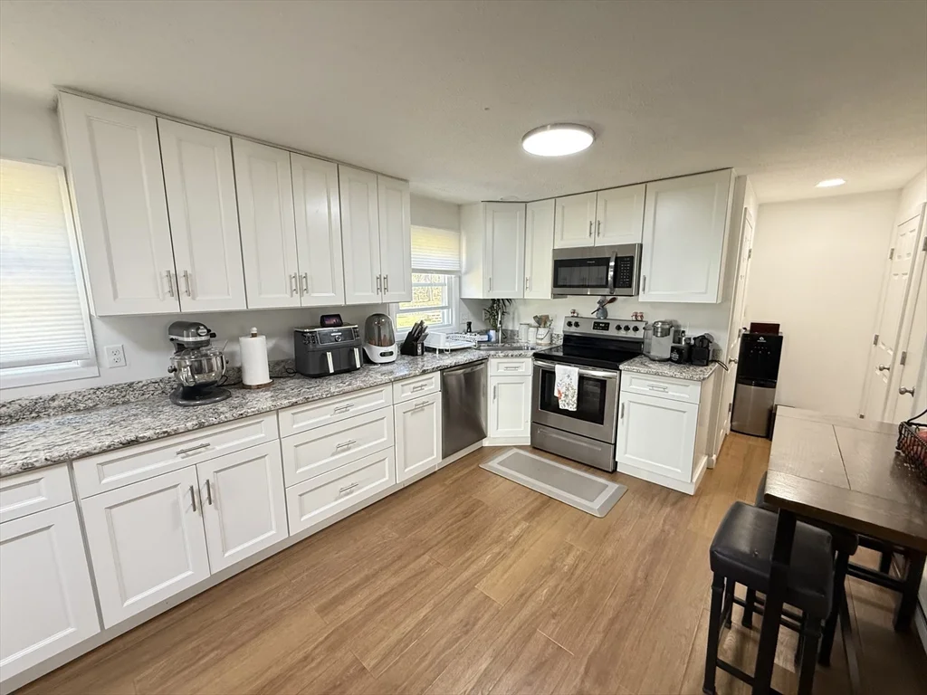 3 bed, 2 bath apartment for rent at 1338 East St Unit 1338, Mansfield — photo 4 of 37