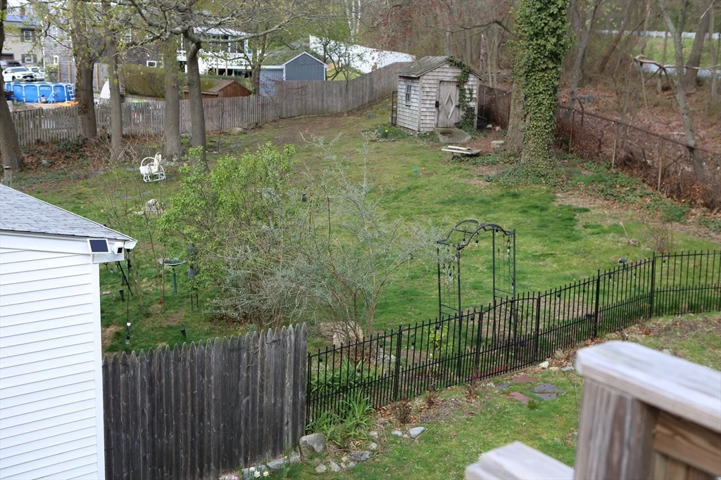 2 bed, 1 bath apartment for rent at 134 Baldwin Unit 2, Fall River — photo 8 of 32