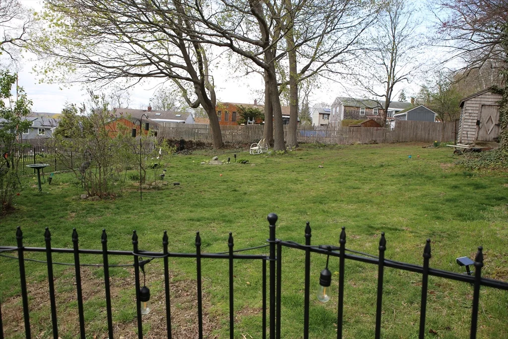2 bed, 1 bath apartment for rent at 134 Baldwin Unit 2, Fall River — photo 25 of 32