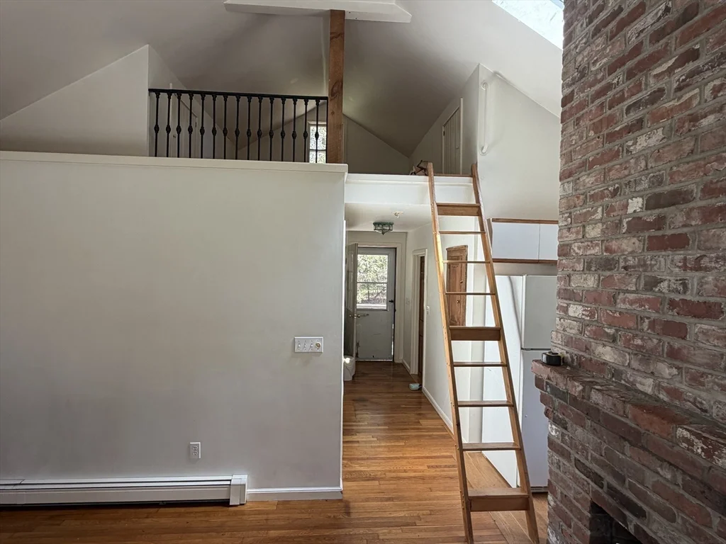 1 bed, 1 bath apartment for rent at 134 Boardman St Unit 134, Norfolk — photo 4 of 11