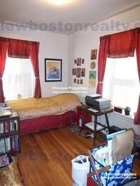 2 bed, 1 bath apartment for rent at 134 Englewood Ave Unit 2P, Brighton — photo 5 of 10