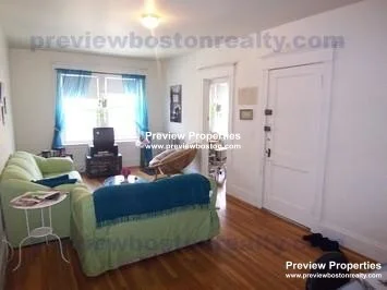 2 bed, 1 bath apartment for rent at 134 Englewood Ave Unit 2P, Brighton — photo 10 of 10