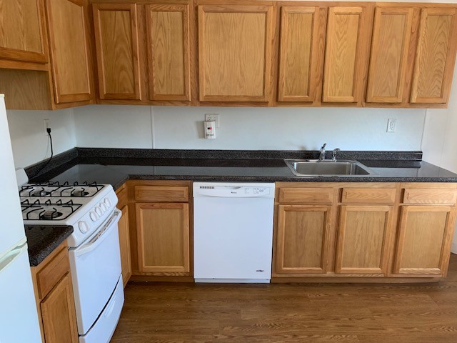3 bed, 1 bath apartment for rent at 134 Englewood Ave Unit 55, Brighton — photo 3 of 15