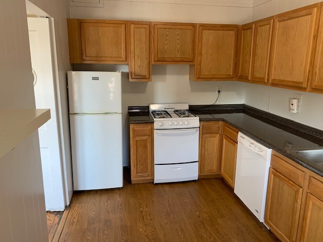 3 bed, 1 bath apartment for rent at 134 Englewood Ave Unit 55, Brighton — photo 2 of 15