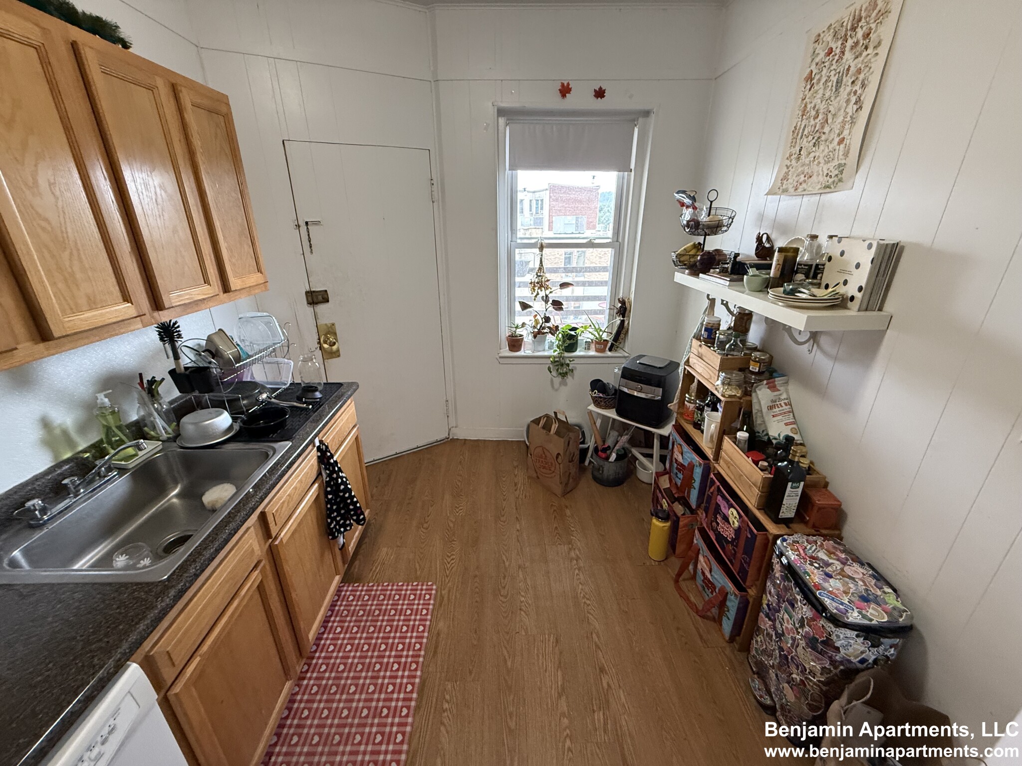 3 bed, 1 bath apartment for rent at 134 Englewood Ave Unit 5D, Brighton — photo 15 of 19