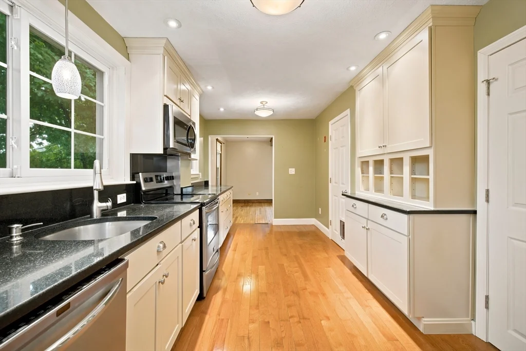 2 bed, 1 bath apartment for rent at 134 Federal St, Weymouth — photo 7 of 34