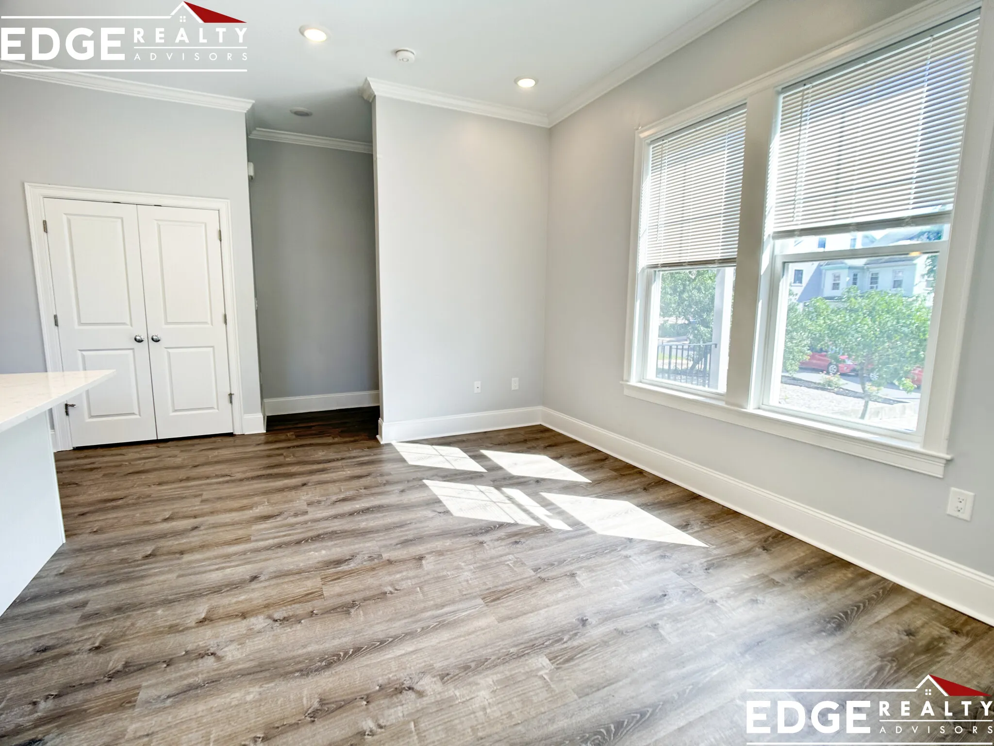 4 bed, 2 bath apartment for rent at 134 Franklin St Unit 1, Allston — photo 5 of 12