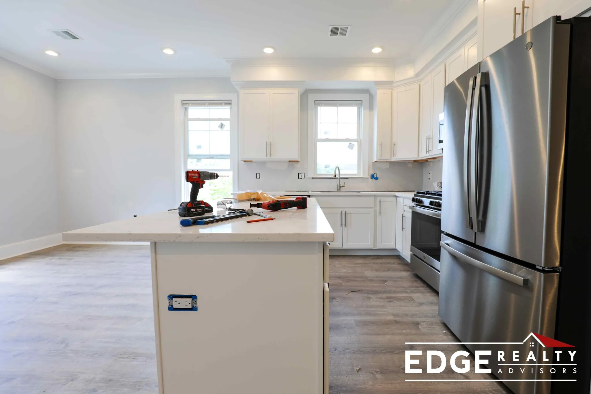 4 bed, 2 bath apartment for rent at 134 Franklin St Unit 2A, Allston — photo 3 of 10