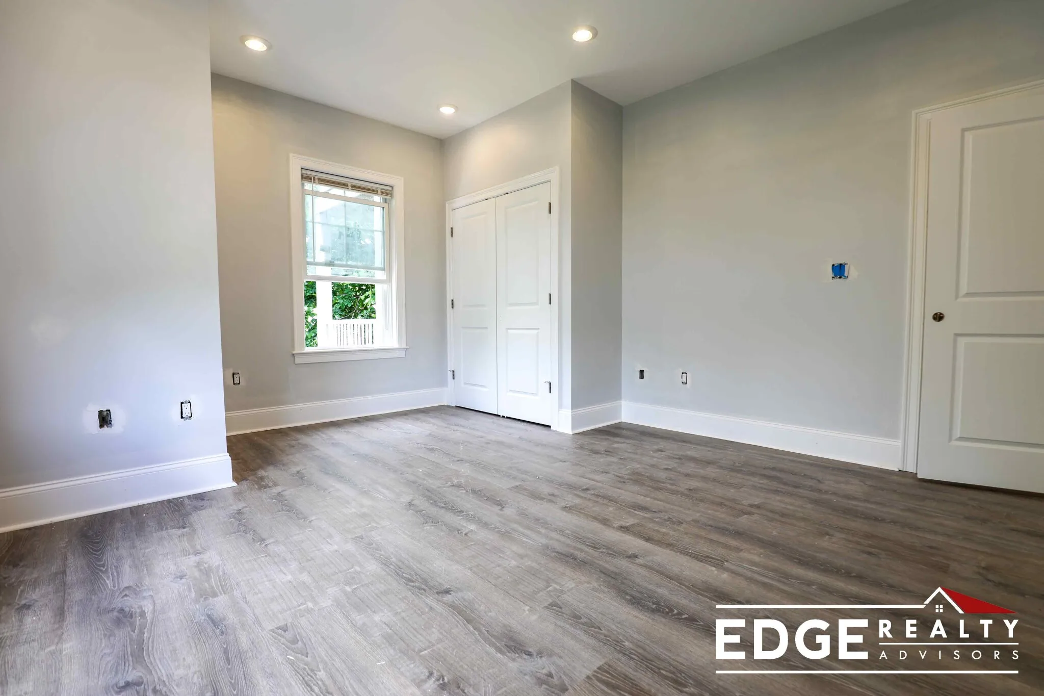 4 bed, 2 bath apartment for rent at 134 Franklin St Unit 2A, Allston — photo 8 of 10