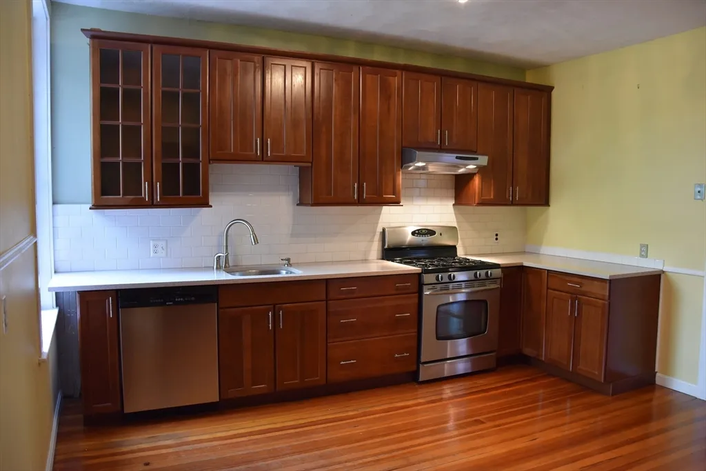 2 bed, 1 bath apartment for rent at 134 Fuller St Unit 3, North Brookline — photo 3 of 12