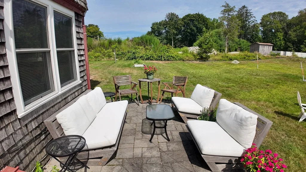2 bed, 1 bath apartment for rent at 134 Hersey Unit 1, Hingham — photo 4 of 10