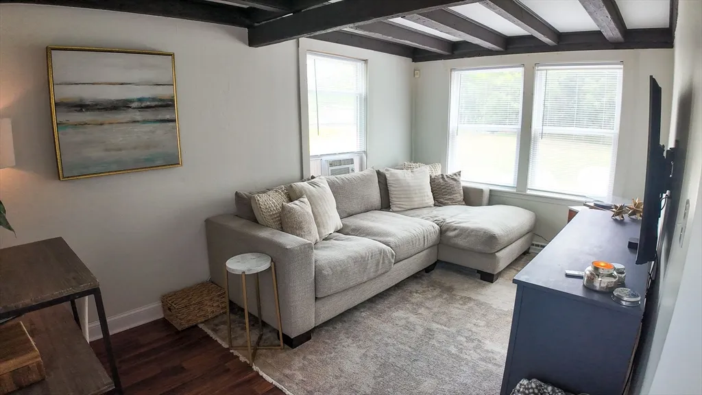 2 bed, 1 bath apartment for rent at 134 Hersey Unit 1, Hingham — photo 10 of 10