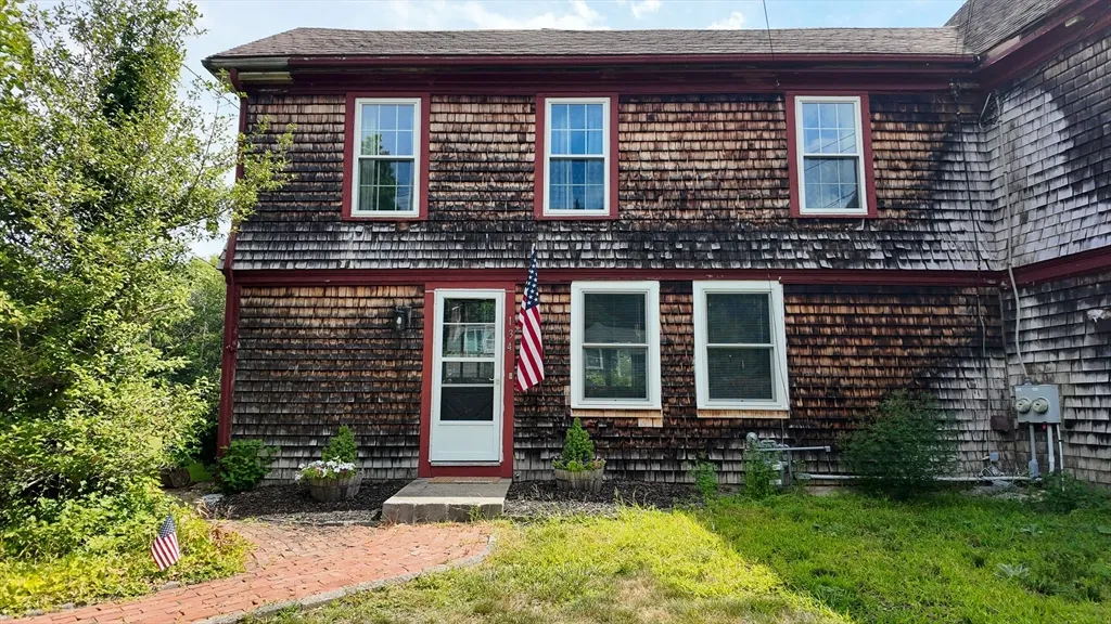 2 bed, 1 bath apartment for rent at 134 Hersey Unit 1, Hingham