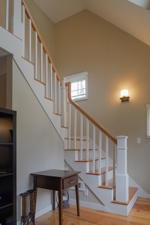 2 bed, 1 bath apartment for rent at 134 King Unit B, Groveland — photo 3 of 23