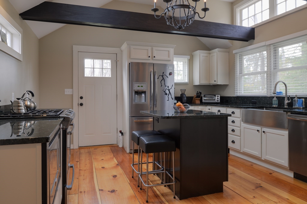 2 bed, 1 bath apartment for rent at 134 King Unit B, Groveland — photo 8 of 23