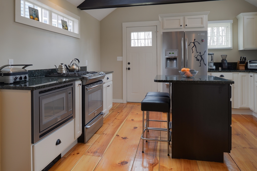 2 bed, 1 bath apartment for rent at 134 King Unit B, Groveland — photo 9 of 23
