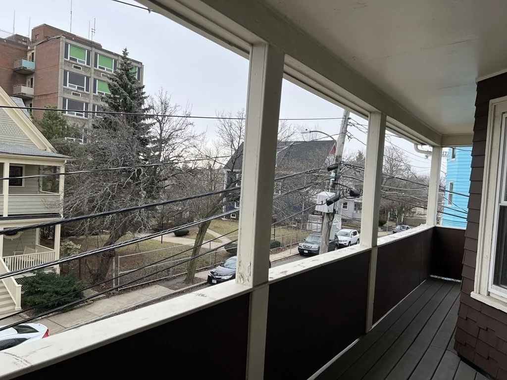 7 bed, 2 bath apartment for rent at 134 Lowell St Unit 2, Spring Hill — photo 7 of 8